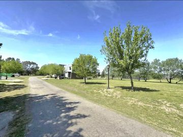 VENTA LOTE 700M2 CENTRAL COUNTRY CARDALES VILLAGE