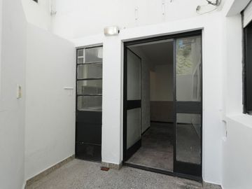 VENTA 3 AMB. CON PATIO , SAN CRISTOBAL