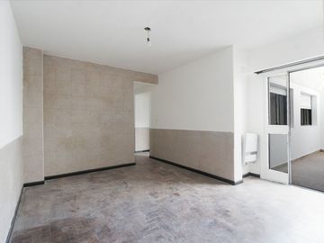 VENTA 3 AMB. CON PATIO , SAN CRISTOBAL