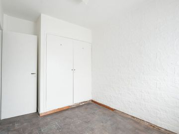 VENTA 3 AMB. CON PATIO , SAN CRISTOBAL