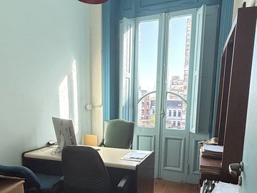 VENTA PISO 10 AMB. BALVANERA. APTO HOSTEL
