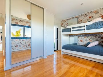 ALQUILER IMPONENTE CASA AMOBLADA EL YACHT NORDELTA