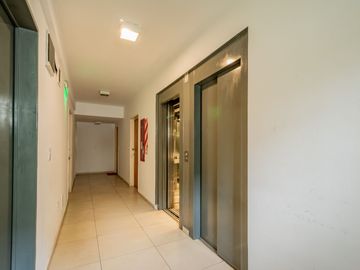 VENTA DE DPTO 3 AMB CON BALCÓN EN COLEGIALES