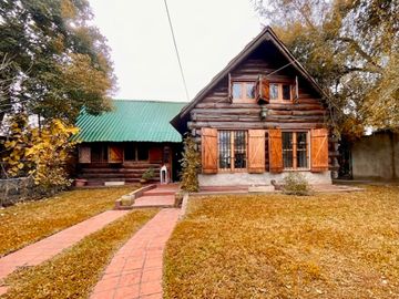 VENTA DE ENORME PROPIEDAD TIPO CABAÑA EN LAFERRERE