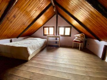VENTA DE ENORME PROPIEDAD TIPO CABAÑA EN LAFERRERE