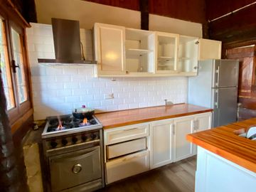 VENTA DE ENORME PROPIEDAD TIPO CABAÑA EN LAFERRERE