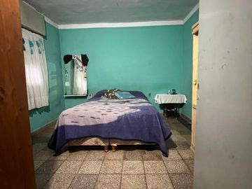 CASA EN VENTA 3 DORMITORIOS-BARRIO ACINDAR