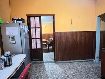 CASA EN VENTA 3 DORMITORIOS-BARRIO ACINDAR
