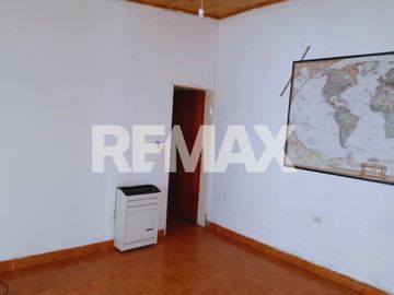 Casa 2 habitaciones + Casa interna 2 habitaciones
