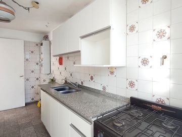 DEPARTAMENTO 3 AMBIENTES BALCON FLORES A CREDITO