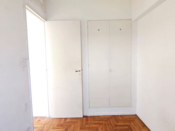 DEPARTAMENTO 3 AMBIENTES BALCON FLORES A CREDITO