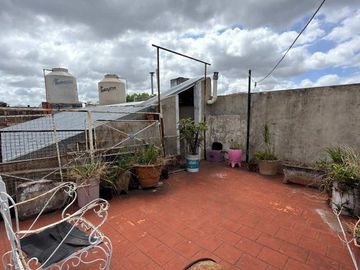 CASA MULTIFAMILIAR GALPÓN TERRAZA APTO CREDITO
