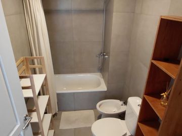 ALQUILER DOS AMBIENTES EN URQUIZA  CONSTITUYENTES