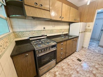 VENTA DPTO 2 AMB COCHERA BALCON LUMINOSO