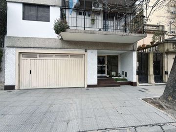VENTA DPTO 2 AMB COCHERA BALCON LUMINOSO
