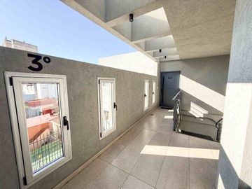 Venta Dpto 2 amb Balcón Cochera Velez Sarsfield