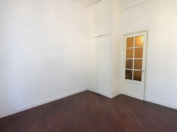 VENTA DEPTO 3 AMB CON DEPENDENCIA CONSTITUCION
