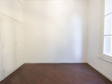 VENTA DEPTO 3 AMB CON DEPENDENCIA CONSTITUCION