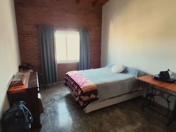 VENTA CASA 2 DORM PILETA ESCRITURA TANTI
