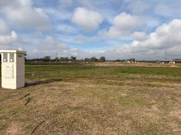 Lote Con Salida A La Laguna-damasia Al Sur Permuto
