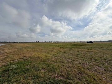 Lote Con Salida A La Laguna-damasia Al Sur Permuto