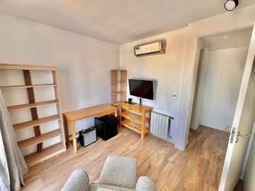 Venta depto triplex 3 amb con cochera y terreaza!
