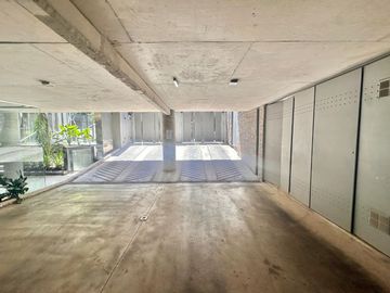 Venta depto triplex 3 amb con cochera y terreaza!