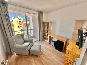 Venta depto triplex 3 amb con cochera y terreaza!