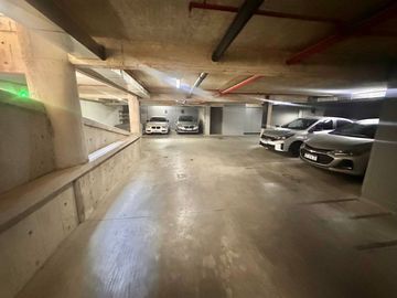 Venta depto triplex 3 amb con cochera y terreaza!