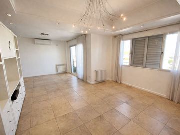 Penthouse 6 amb c/2 coch en Lanús Oeste