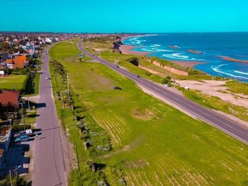 VENTA LOTE 364 M2 FRENTE AL MAR, LOS ACANTILADOS