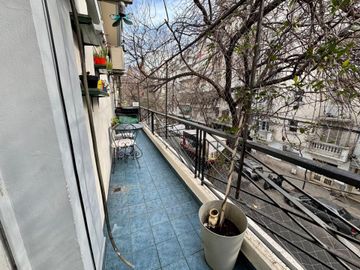 VENTA 3 AMB BALCÓN AL FRENTE 2°X ESC SOL en FLORES