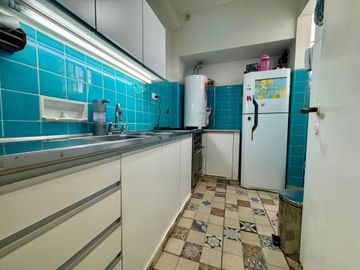 VENTA 3 AMB BALCÓN AL FRENTE 2°X ESC SOL en FLORES