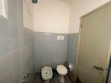 CASA EN PH CON GALPÓN VENTA MAR DEL TUYÚ