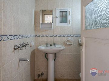 Venta Casa Pinamar 3 dormitorios y dep a 70 mt Mar