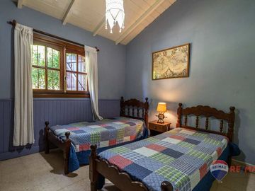 Venta Casa Pinamar 3 dormitorios y dep a 70 mt Mar