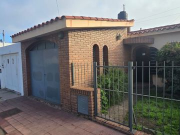 venta casa en barrio empalme 2 dormitorios