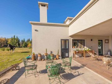 VENTA CASA 5 AMB LUJAN LAS LILAS CHACRAS DE CAMPO