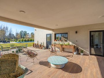 VENTA CASA 5 AMB LUJAN LAS LILAS CHACRAS DE CAMPO