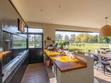 VENTA CASA 5 AMB LUJAN LAS LILAS CHACRAS DE CAMPO