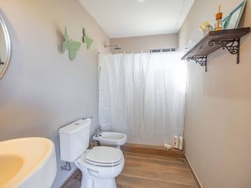 VENTA CASA 5 AMB LUJAN LAS LILAS CHACRAS DE CAMPO