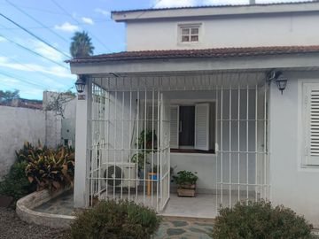 CASA 5 AMBIENTES EN VENTA EL JAGUEL MONTE GRANDE