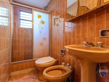 VENTA CASA LOTE PROPIO EN PEDERNERA FLORES!!!