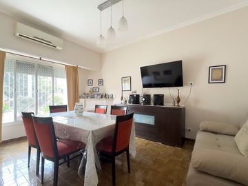 VILLA SARMIENTO VENTA CHALET 3-4 AMB A MTS GAONA