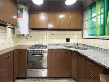 VILLA SARMIENTO VENTA CHALET 3-4 AMB A MTS GAONA