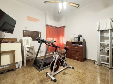 VILLA SARMIENTO VENTA CHALET 3-4 AMB A MTS GAONA