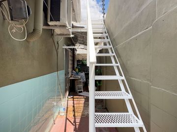 VILLA SARMIENTO VENTA CHALET 3-4 AMB A MTS GAONA