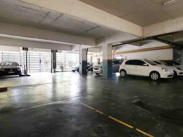 Venta dep. 3 amb Almagro, c/balc y coch. c/renta