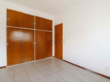 Venta dep. 3 amb Almagro, c/balc y coch. c/renta