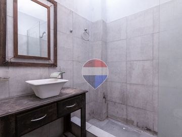 PH EN VENTA LANUS 3 HABITACIONES - OPORTUNIDAD